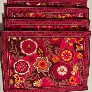 Vintage Vera Bradley Placemat in CARNABY in New/Like New condition. One.